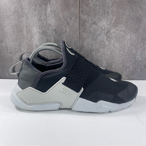 Nike Shoes - Nike Air Huarache Extreme GS Black Metallic Silver Size 7Y Women’s 8.5